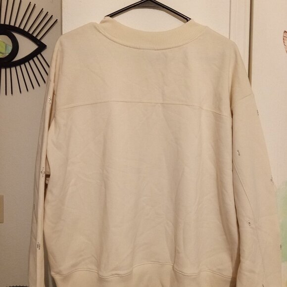 Sweater - Picture 2 of 3